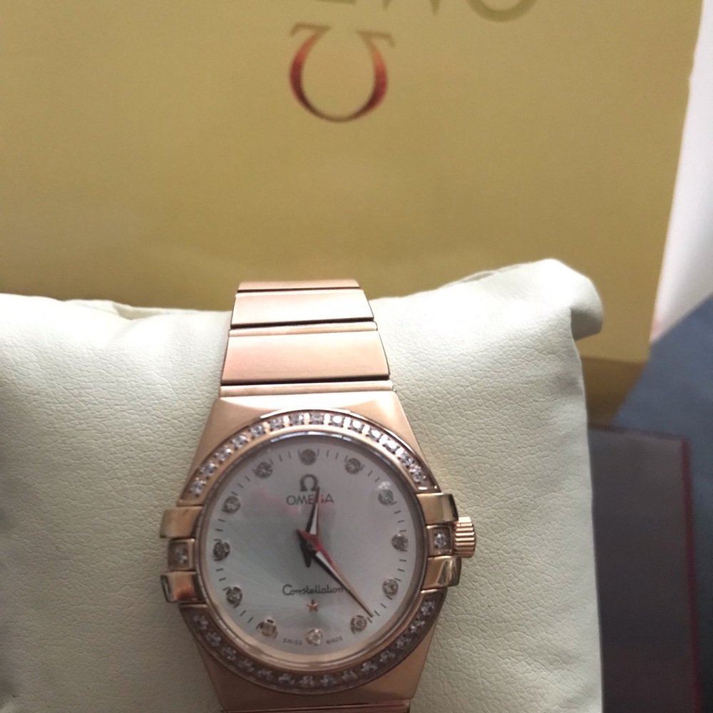 Beautiful gold  watch